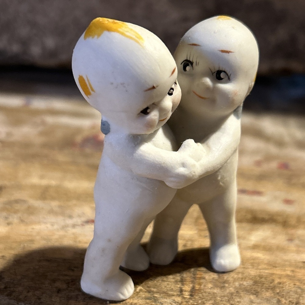 Kewpie Mini Figurine Antique Rose O'Neill 2.5" Bisque  Hugging Friends Pair